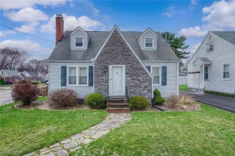 1401 Broad Ave NW, Canton, OH 44708