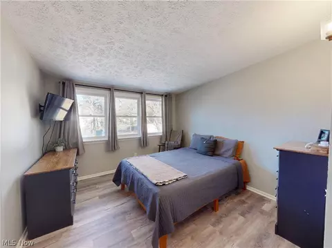 331 Lynn Cir NW, Canton, OH 44708 photo 13
