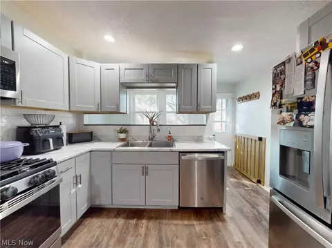331 Lynn Cir NW, Canton, OH 44708 photo 12