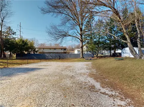331 Lynn Cir NW, Canton, OH 44708 photo 35
