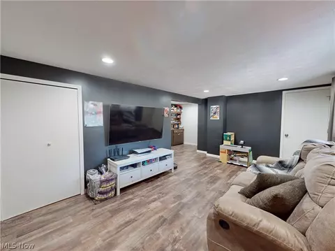 331 Lynn Cir NW, Canton, OH 44708 photo 25