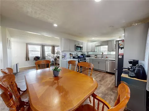 331 Lynn Cir NW, Canton, OH 44708 photo 7