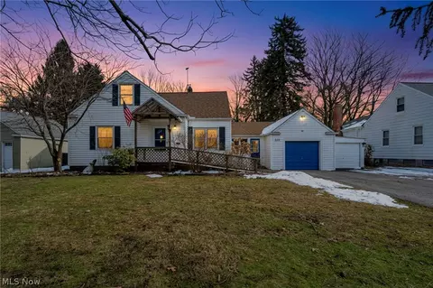 833 Lander Rd, Mayfield Village, OH 44143
