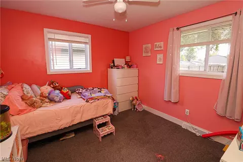 Bedroom - 1128 Myrtle Ave, Ashtabula, OH 44004 photo 3 of 4
