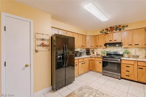 6746 Edgemoor Ave, Solon, OH 44139 photo 12