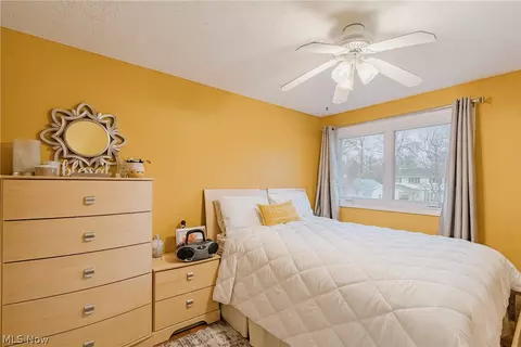 6746 Edgemoor Ave, Solon, OH 44139 photo 22