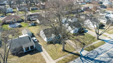 View/Area - 463 Poplar St, Elyria, OH 44035 photo 3 of 9