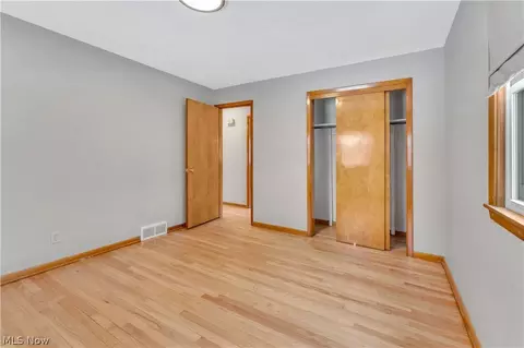 Bedroom - 31 Eve Dr, Struthers, OH 44471 photo 3 of 5