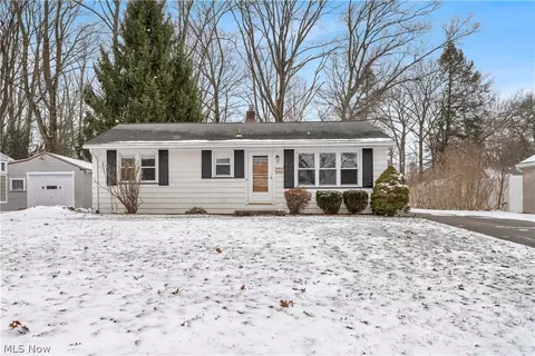 Exterior - 31 Eve Dr, Struthers, OH 44471 photo 2 of 2