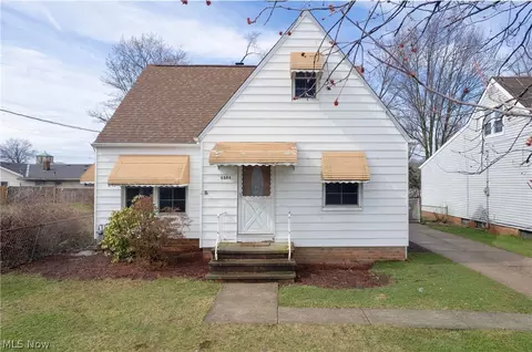 6584 Westminster Dr, Parma, OH 44129