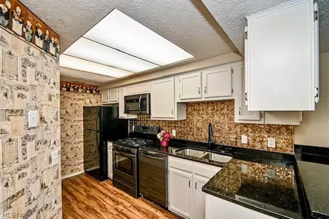 3633 Barrington Pl NW, Canton, OH 44708 photo 11