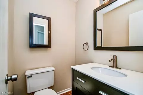 3633 Barrington Pl NW, Canton, OH 44708 photo 14