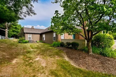 3633 Barrington Pl NW, Canton, OH 44708 photo 4
