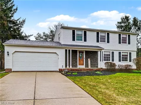 10230 Chipmunk Ridge Dr, Concord Twp, OH 44077