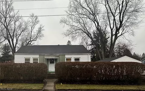 1288 Liberty Ave, Barberton, OH 44203