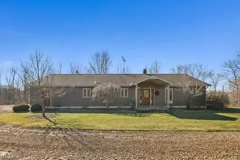 6122 Frederick Ave NE, Alliance, OH 44601