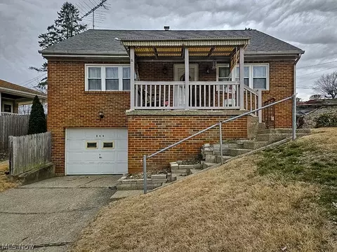 244 Stardust Dr, Wintersville, OH 43953