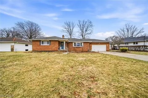 29690 Franklin Ave, Wickliffe, OH 44092