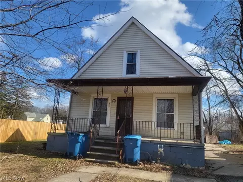 3521 Omaha Ave, Lorain, OH 44055