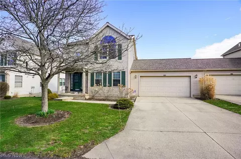 3885 Heron Ct, Stow, OH 44224