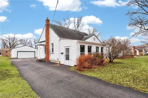 Exterior - 393 Afton Ave, Boardman, OH 44512 photo 2 of 6