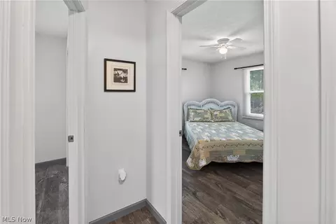 Entry Way - 393 Afton Ave, Boardman, OH 44512 photo 3 of 7