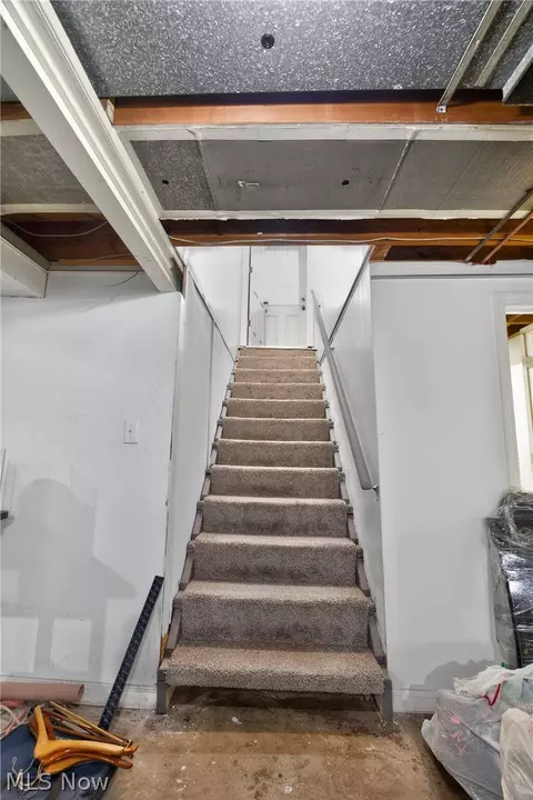 Entry Way - 393 Afton Ave, Boardman, OH 44512 photo 7 of 7