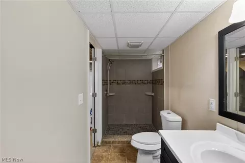 Bath - 393 Afton Ave, Boardman, OH 44512 photo 5 of 5