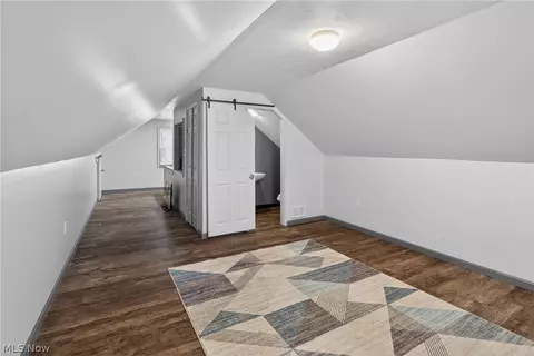 Entry Way - 393 Afton Ave, Boardman, OH 44512 photo 6 of 7
