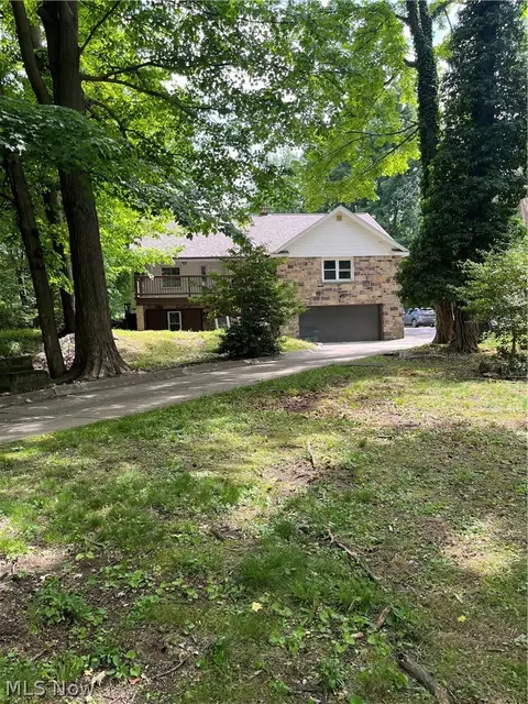 4508 Monticello Blvd, Cleveland, OH 44143