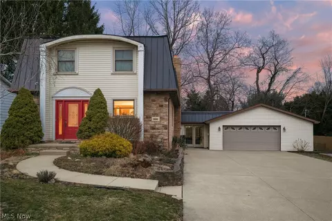 800 Emerson Ave NW, North Canton, OH 44720