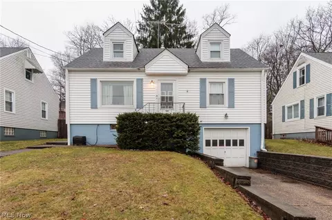 124 Davenport Ave, Akron, OH 44312