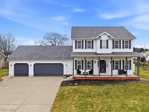 5271 Aspen Meadow Dr, Ravenna, OH 44266