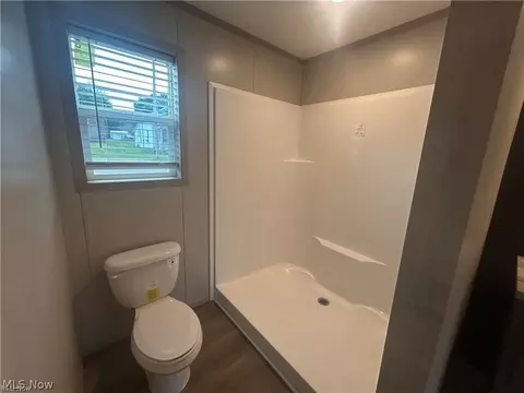 Bath - 252 Front St, Philo, OH 43771 photo 2 of 4