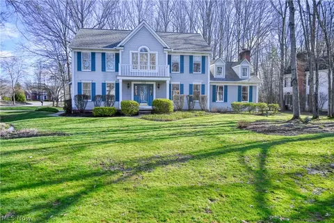 235 Bridgewater Cir, Hudson, OH 44236