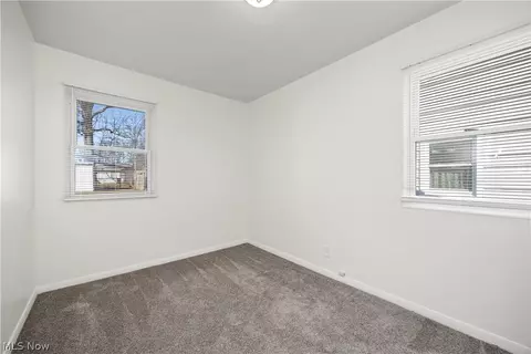 171 S Logan St, Elyria, OH 44035 photo 13