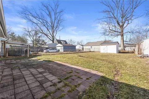 171 S Logan St, Elyria, OH 44035 photo 22