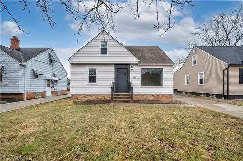 5085 W 6th St, Brooklyn Heights, OH 44131