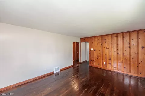 125 E 30th St, Lorain, OH 44055 photo 7