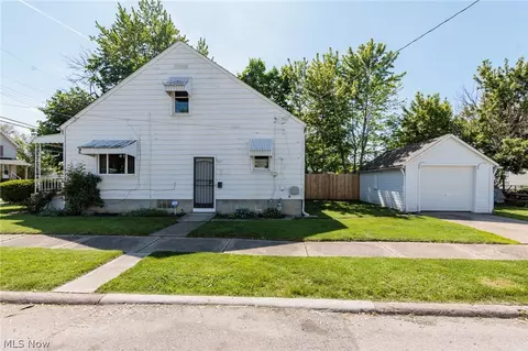 125 E 30th St, Lorain, OH 44055 photo 3