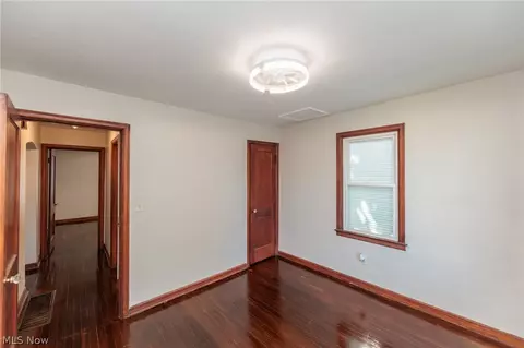 125 E 30th St, Lorain, OH 44055 photo 11