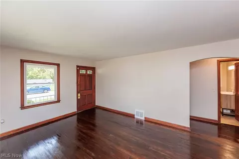 125 E 30th St, Lorain, OH 44055 photo 10
