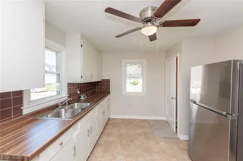 125 E 30th St, Lorain, OH 44055 photo 20
