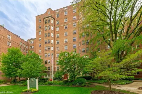 13710 Shaker Blvd #405, Cleveland, OH 44120