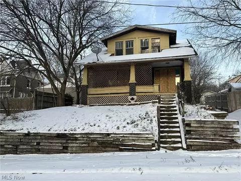 191 Colony Cres, Akron, OH 44305