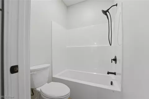 Bath - 4656 Carpenter Rd, Ashtabula, OH 44004 photo 7 of 7