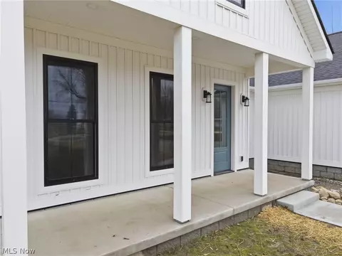 Exterior - 4656 Carpenter Rd, Ashtabula, OH 44004 photo 3 of 5