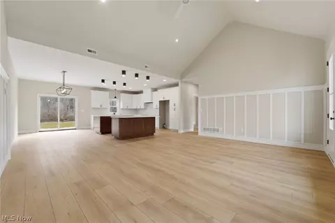 Living - 4656 Carpenter Rd, Ashtabula, OH 44004 photo 2 of 2