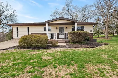 58 Terra Rosa Dr, Washington, WV 26181