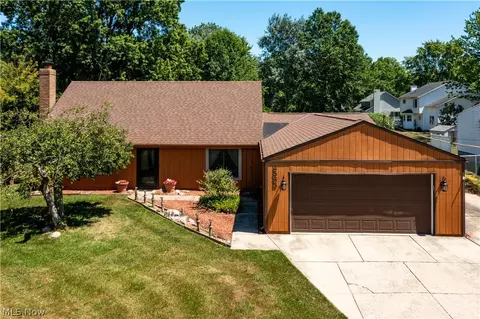 2565 Abbe Rd, Sheffield Village, OH 44054